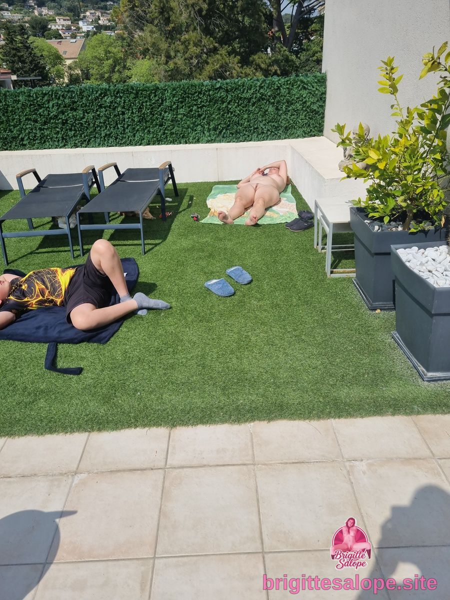 Jardin de repos — Brigitte la Salope