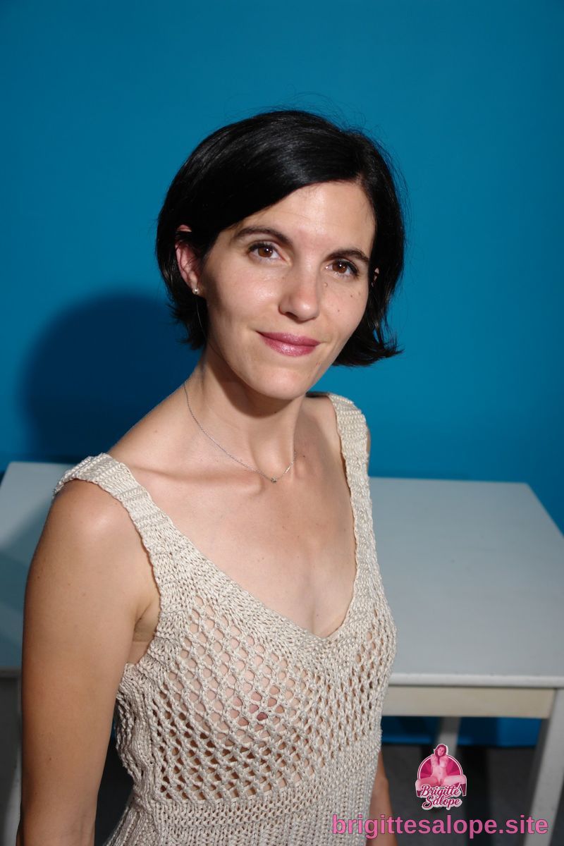 Portrait en bleu — Brigitte la Salope
