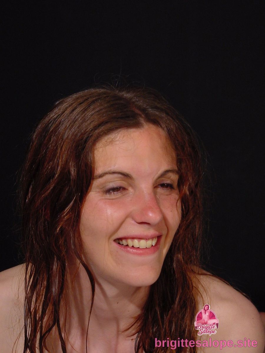 Rire Naturel — Brigitte la Salope