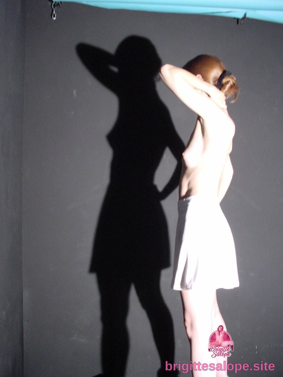 Ombre lumineuse — Brigitte la Salope