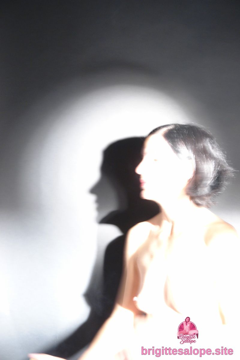Silhouette lumineuse (photo 1543) — Brigitte la Salope
