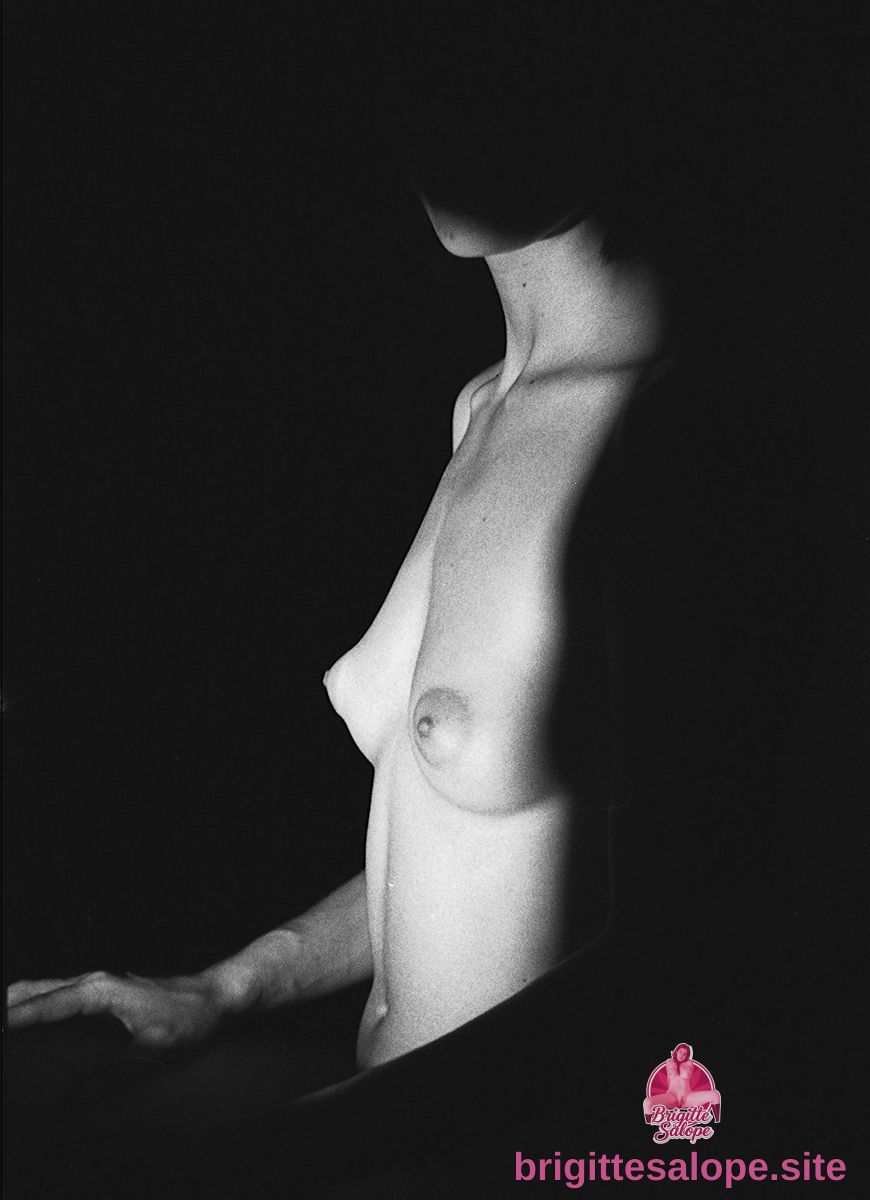 Portrait noir et blanc (photo 2440) — Brigitte la Salope