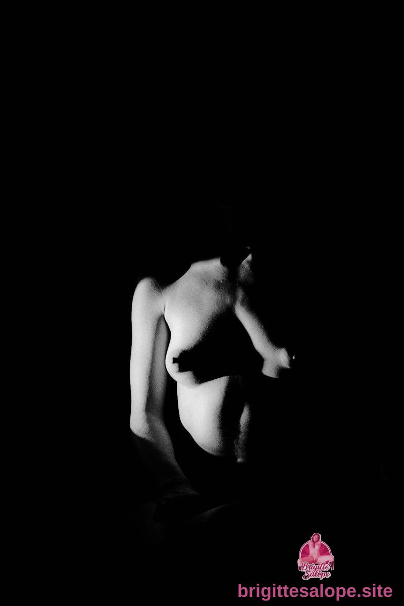 Silhouette sensuelle (photo 2442) — Brigitte la Salope