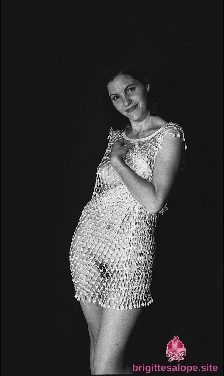 Femme en dentelle lumineuse — Brigitte la Salope