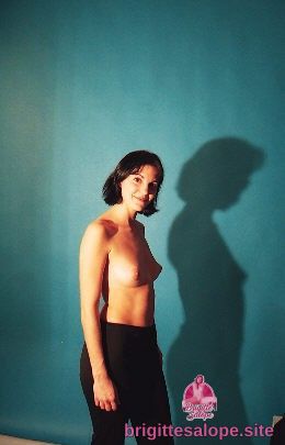 Photographie nue en noir et blanc (photo 2666) — Brigitte la Salope