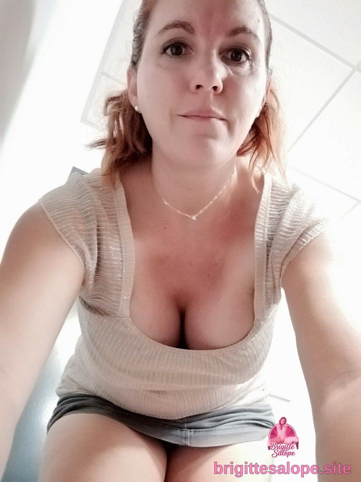 Autoportrait intime (photo 2723) — Brigitte la Salope