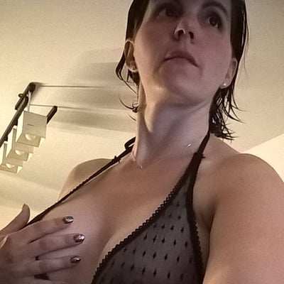Autoportrait intime (photo 2785) — Brigitte la Salope